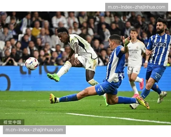 贝林厄姆与维尼修斯默契渐生 皇马前场进攻组合威力初显